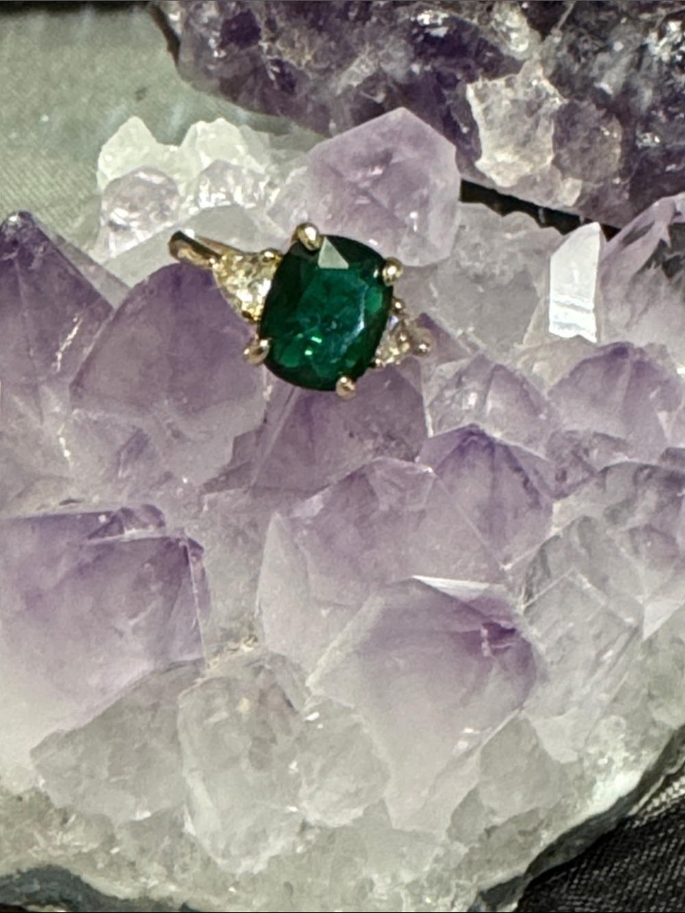Emerald Green Cushion-Cut Gemstone Ring in Gold